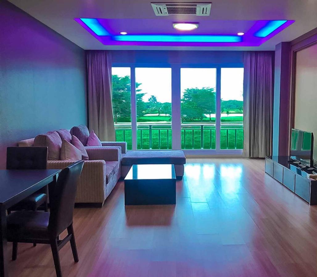 แฮปปี้ ซิตี้ กอล์ฟ แอนด์ รีสอร์ท เชียงราย ภายนอก รูปภาพ